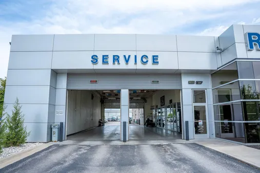 Essential Services Offered by Ford Service Centers